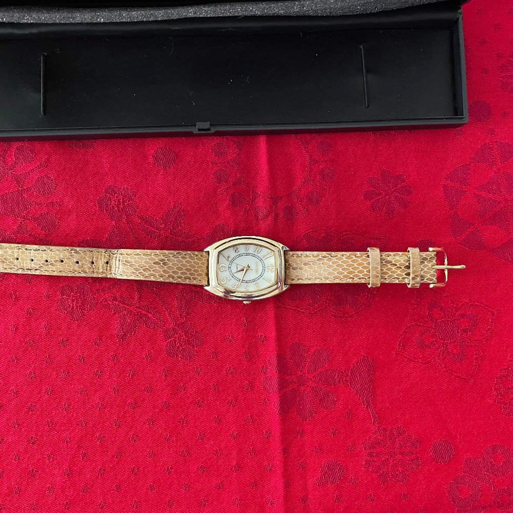 GOSSIP LEATHER WATCH IN ORIGINAL CASE - Picture 3 of 4